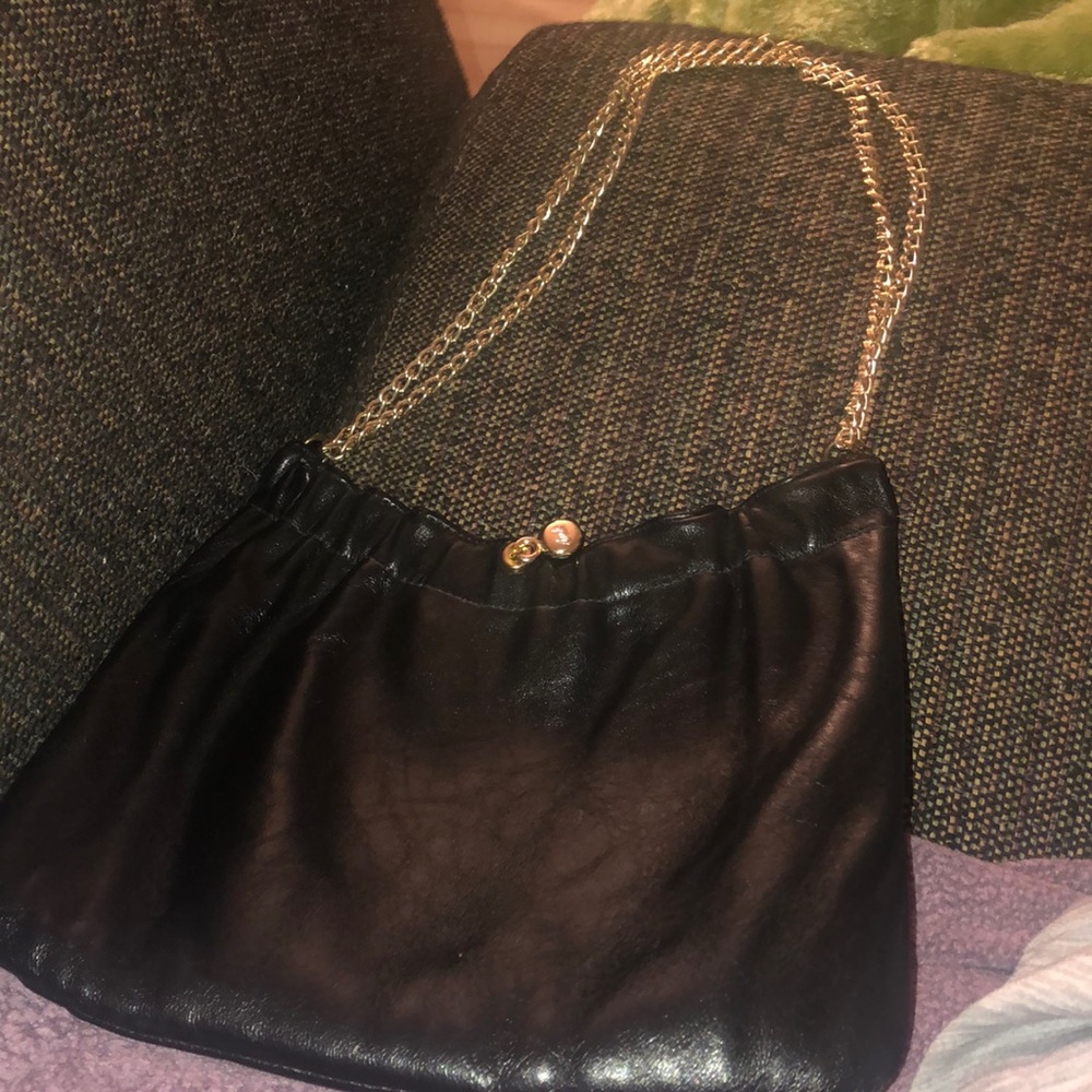 Ande black purse with gold chain